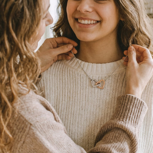 À ma fille, ta maman qui t'aime fort - Collier Cœurs Enlacés